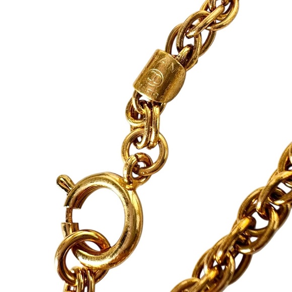 Authentic Chanel 1993 Gold Medallion CC Round Pendant Necklace with Box - Picture 11 of 15